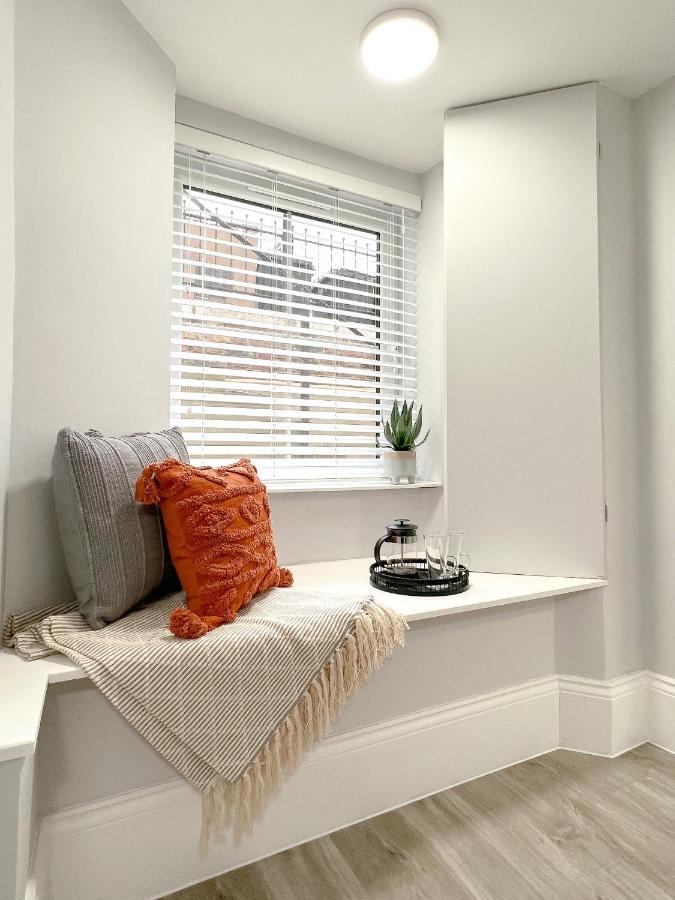 The Bohemian Basement Apartment Maidstone Exterior foto